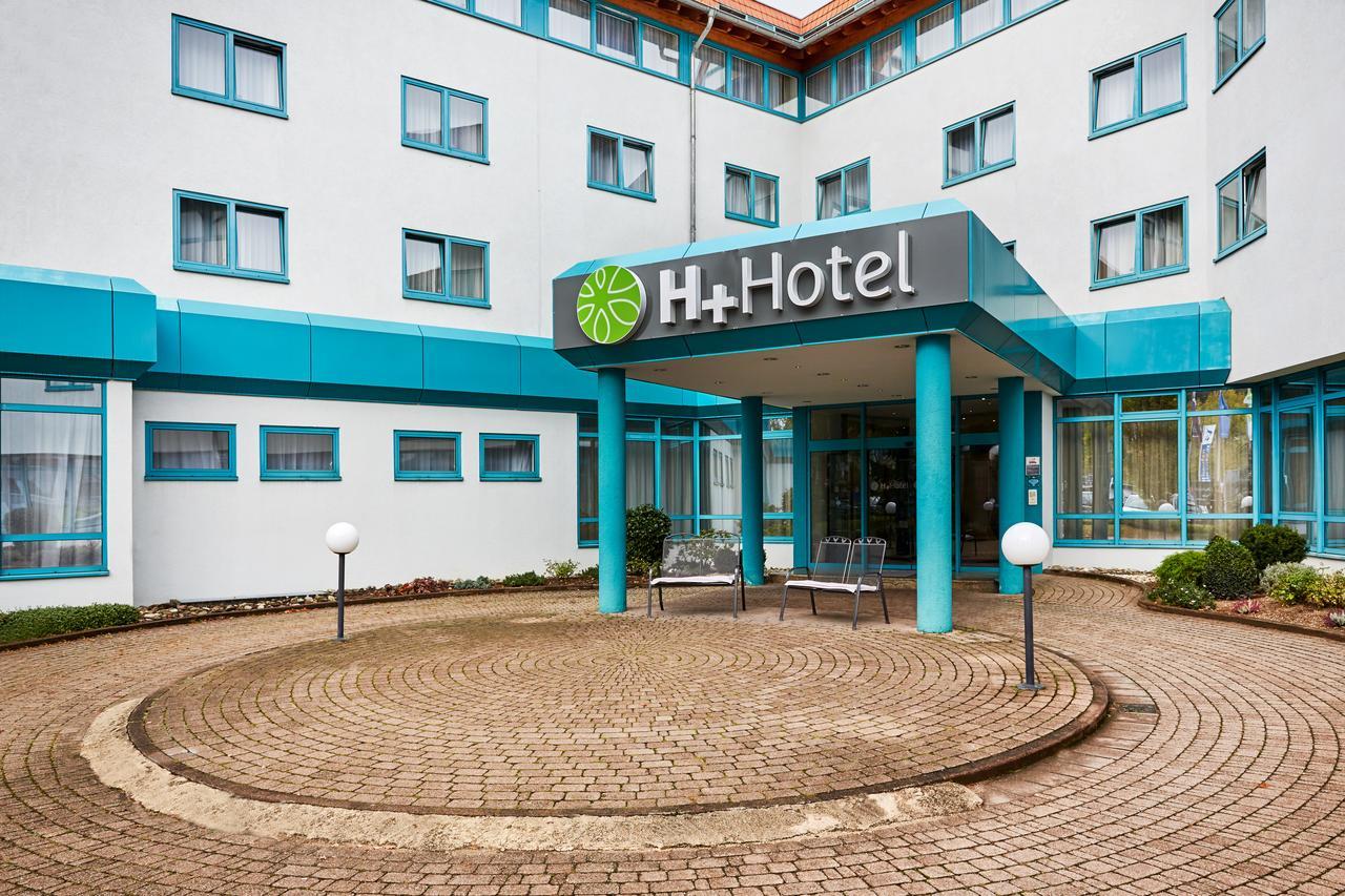 H+ Hotel Stuttgart Herrenberg Exterior photo
