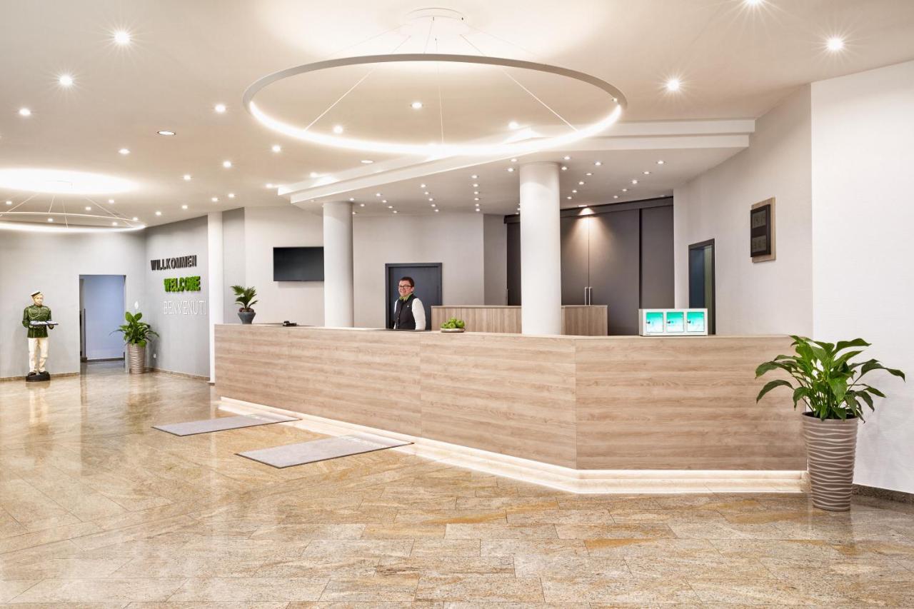 H+ Hotel Stuttgart Herrenberg Exterior photo